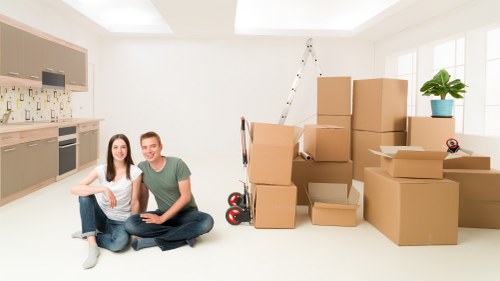 Local moving support for flats and apartment access in Earls Court